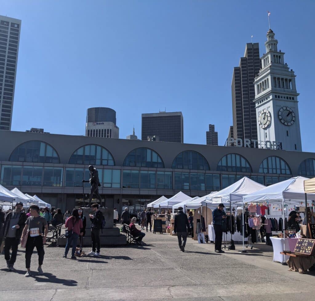 Scene at San Francisco&#039;s Ferry Building Market.